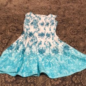 Beautiful short sleeve size 8 dress